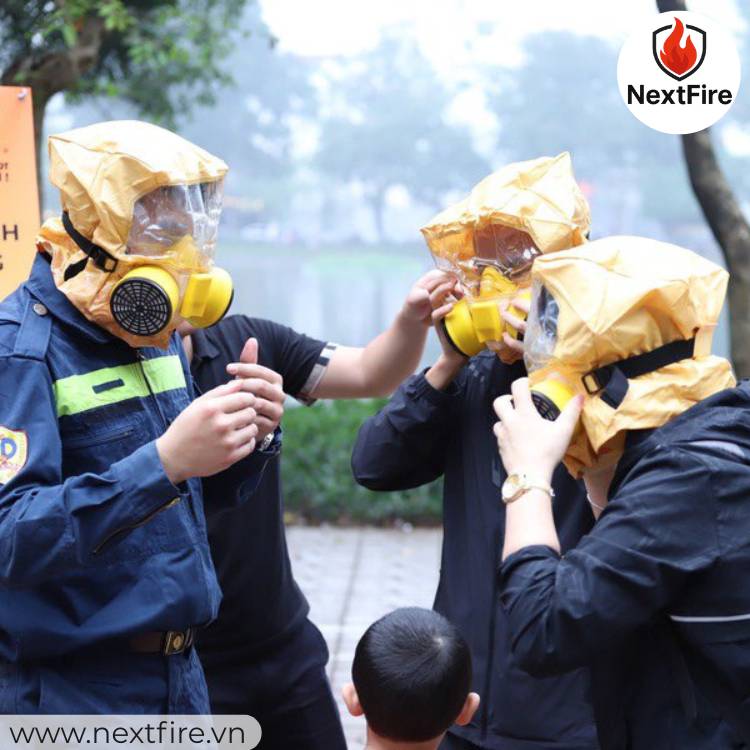 Mặt Nạ Phòng Độc PCCC: Vũ Khí Sinh Tồn Không Thể Thiếu Khi Hỏa Hoạn