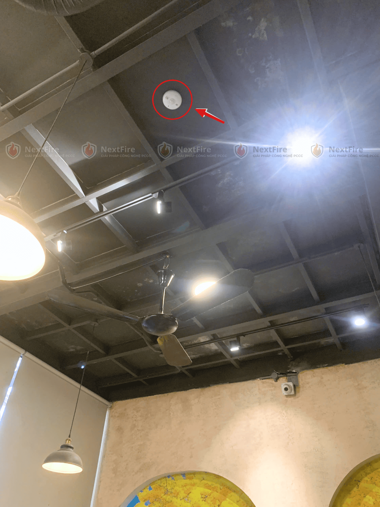 bao-chay-cho-quan-cafe